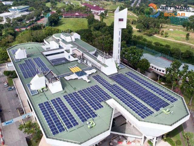 Ai tham gia ký kết hợp đồng thuê mái nhà lắp đặt điện mặt trời