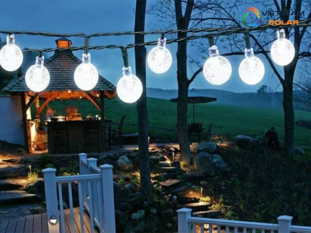 Top 3 đèn dây Usboo - top mẫu đèn sân vườn năng lượng mặt trời