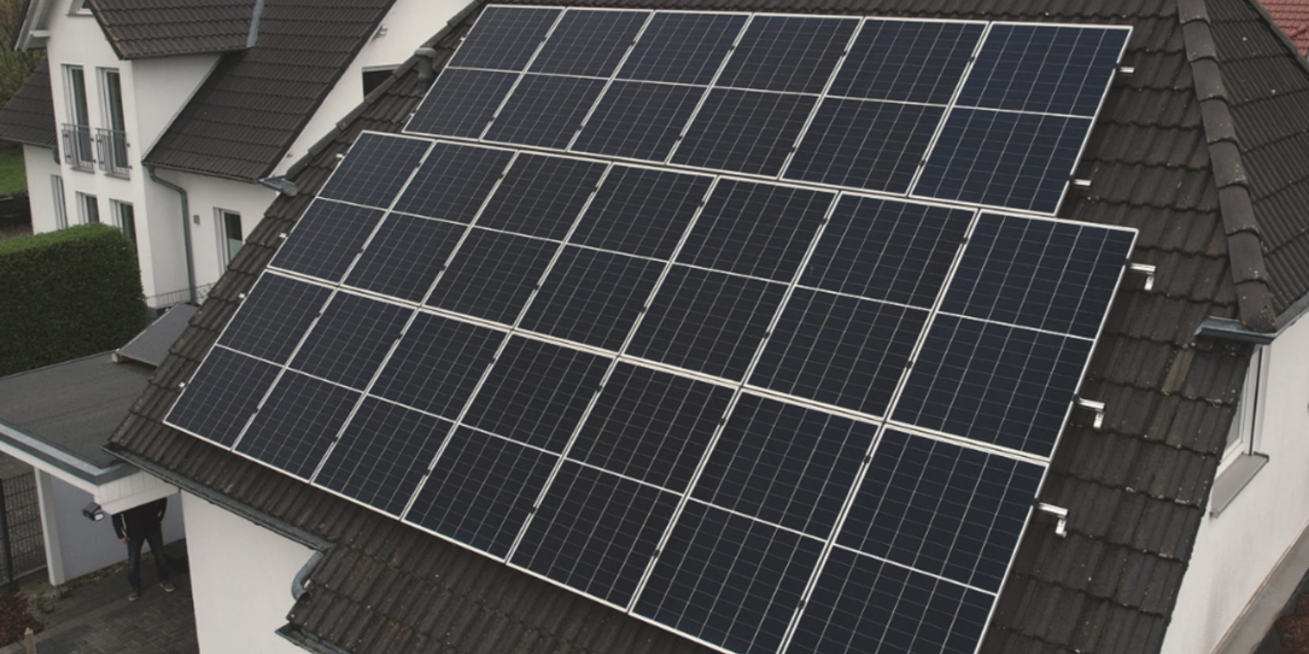 Công suất danh định (Pmax): Cách đọc trên datasheet và áp dụng khi tính kWp 3 hieu suat mo dun 2 scaled