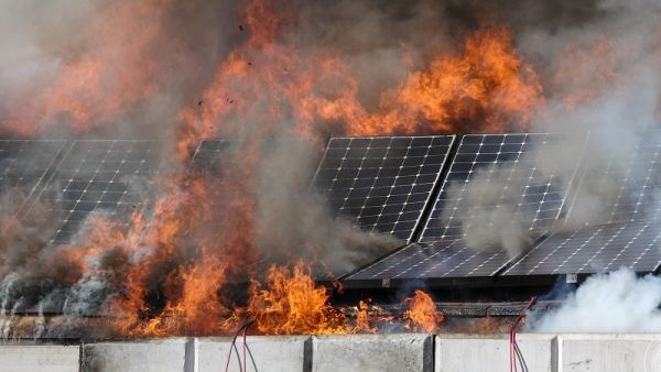 Nguyên nhân gây cháy nổ hệ thống điện mặt trời