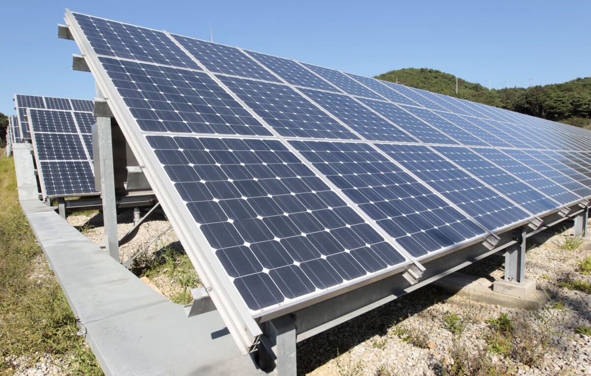 Nhà máy điện mặt trời có ảnh hưởng như thế nào đến môi trường?