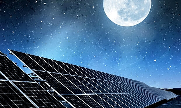 Pin năng lượng mặt trời có hoạt động vào ban đêm