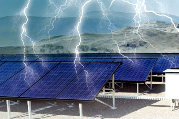 Vai trò cột thu lôi trong hệ thống điện mặt trời