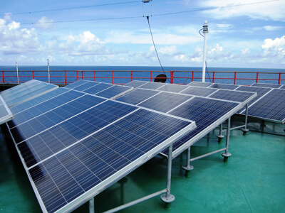 Giải pháp lắp điện năng lượng mặt trời cho tàu cá