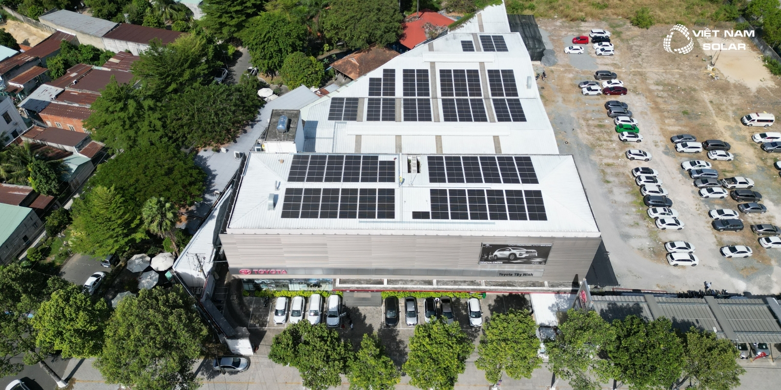 Điện Áp Đầu Vào Trong Hệ Thống Điện Mặt Trời Là Gì? Khái Niệm Và Ý Nghĩa 2 dien ap dau vao 2