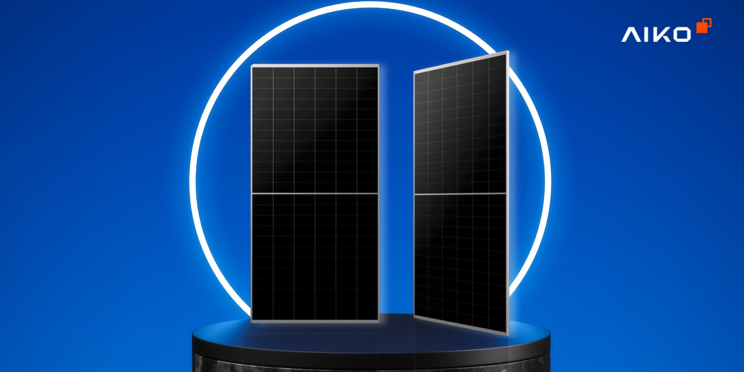 tam pin nang luong mat troi aiko solar 590wp 615wp comet 1n72 1 scaled