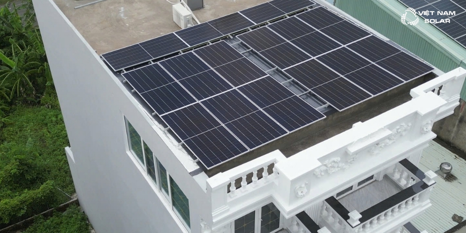 Hiệu Suất Tối Đa Của Điện Mặt Trời Là Gì? Ý Nghĩa Và Các Yếu Tố Ảnh Hưởng Trong Thực Tế 2 tieu chuan an toan dien mat troi 2 2