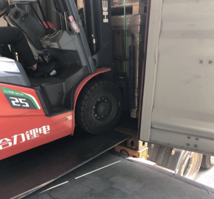 Upacking - Hướng Dẫn Mở Kiện Và Dỡ Hàng Tấm Pin Năng Lượng Mặt Trời AIKO Solar 17 Huong Dan Mo Kien Va Do Hang Tam Pin Nang Luong Mat Troi AIKO Solar 12