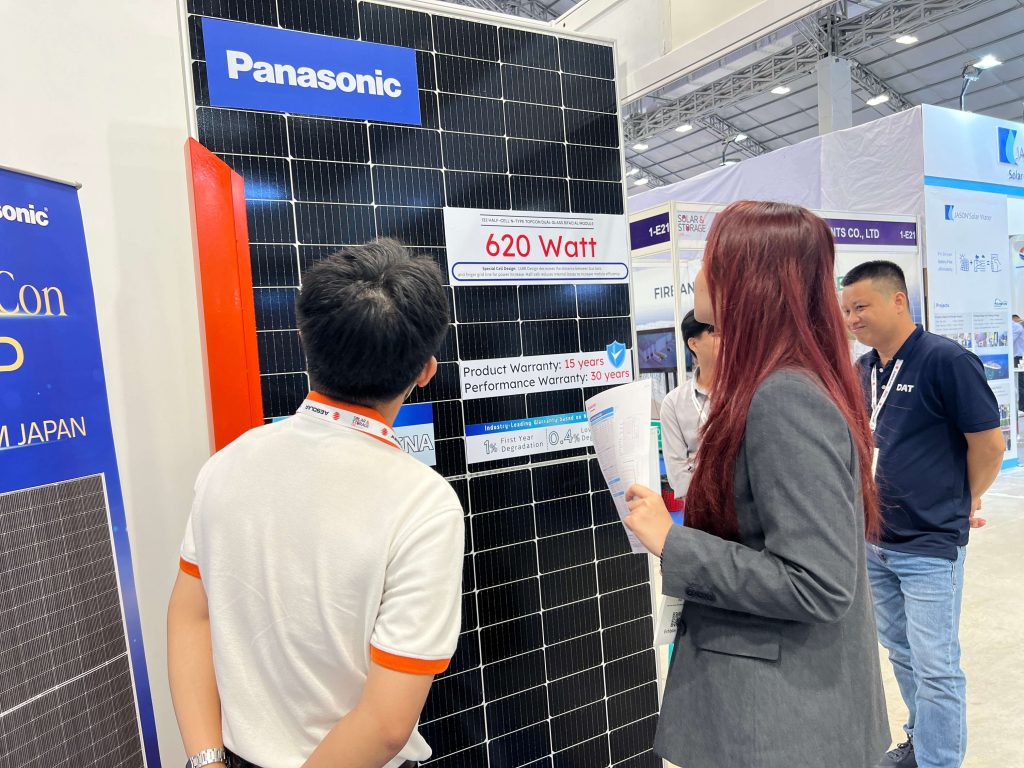 Việt Nam Solar Giới Thiệu Các Công Nghệ Điện Mặt Trời Tiên Tiến Tại TECHMART AN GIANG 2025 8 dienmattroi vietnamsolar 4