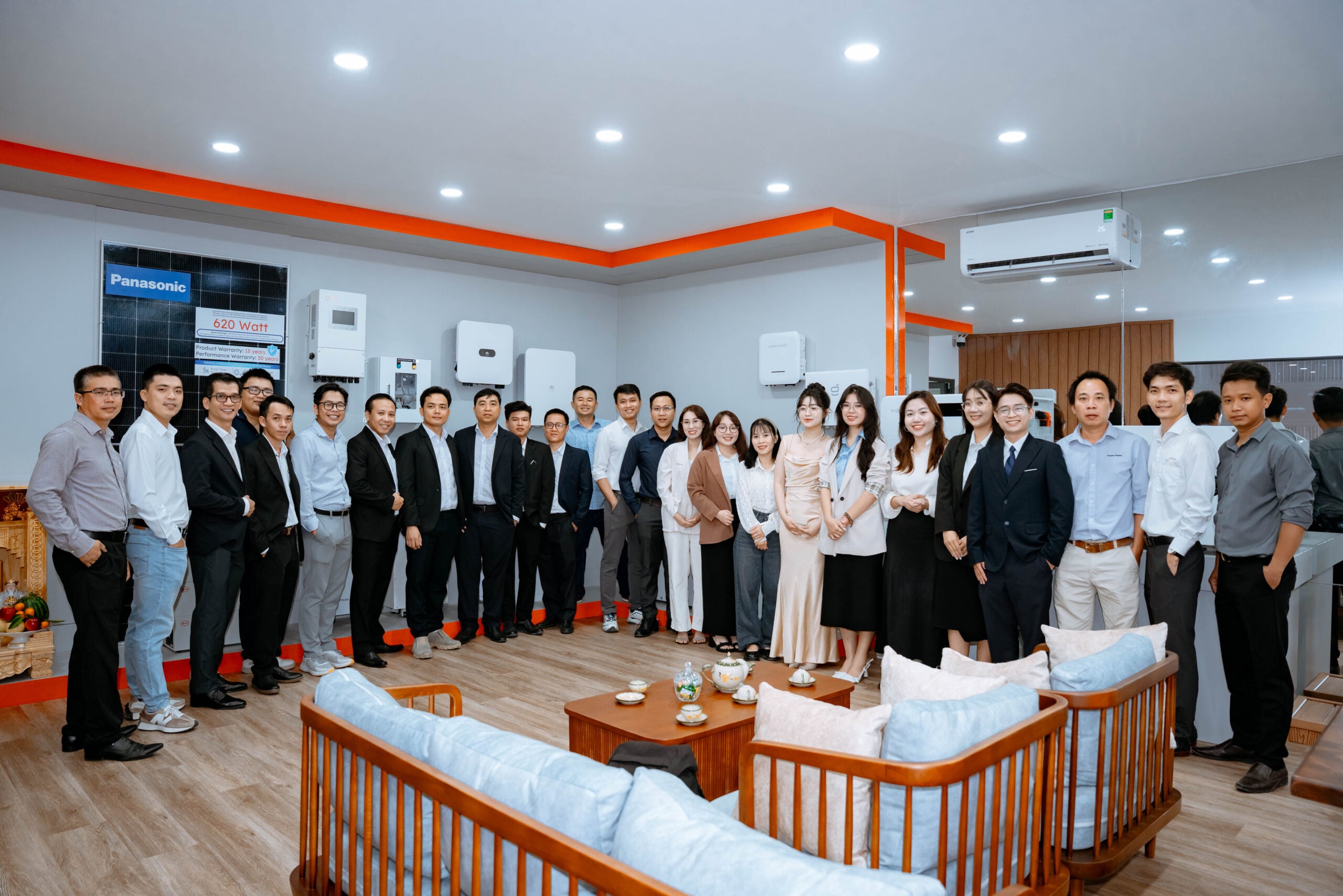 Showroom Việt Nam Solar chi nhánh Khánh Hòa