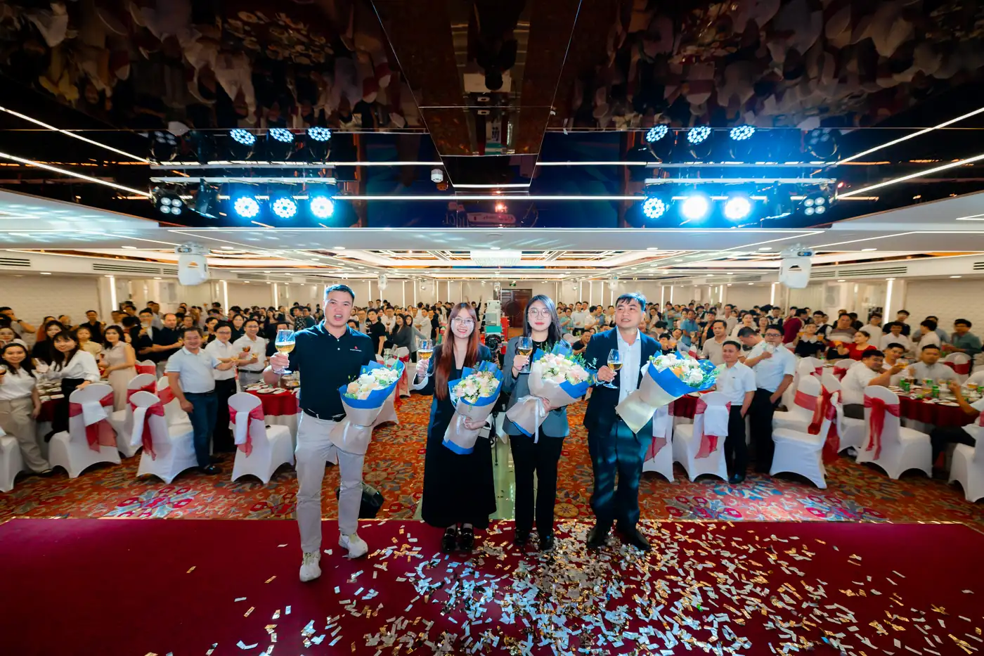 Việt Nam Solar 5 Gala Dinner 2026 Việt Nam Solar và 350 đối tác cập nhật xu hướng mới