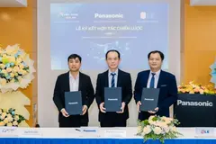 Việt Nam Solar hợp tác phân phối tấm pin mặt trời Panasonic